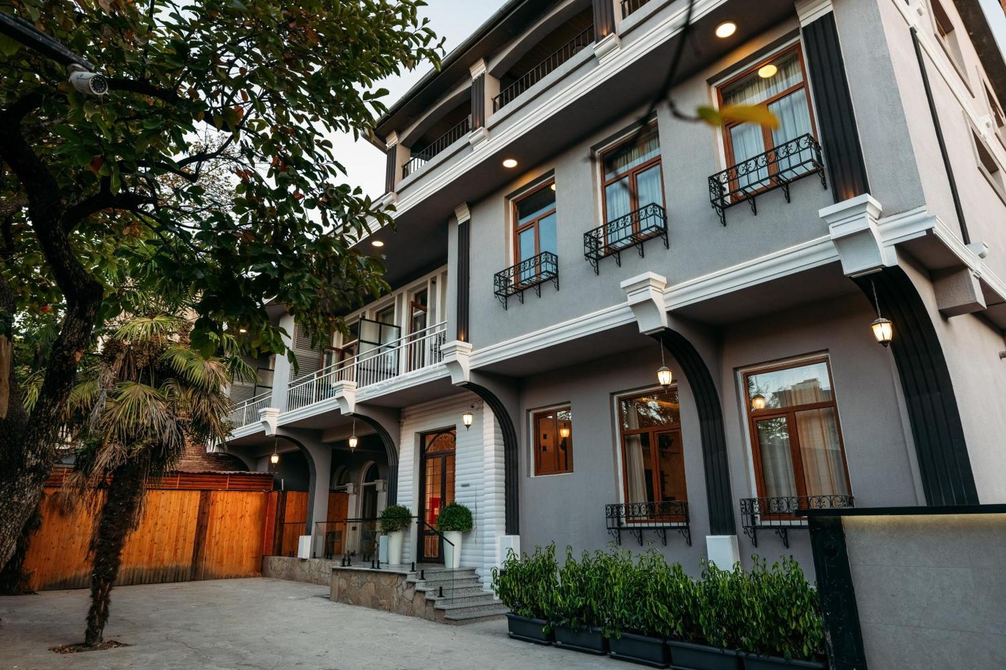 Vermont Boutique Hotel ティビリシ エクステリア 写真